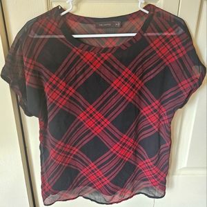 The limited short sleeve xs red & black plaid shirt
